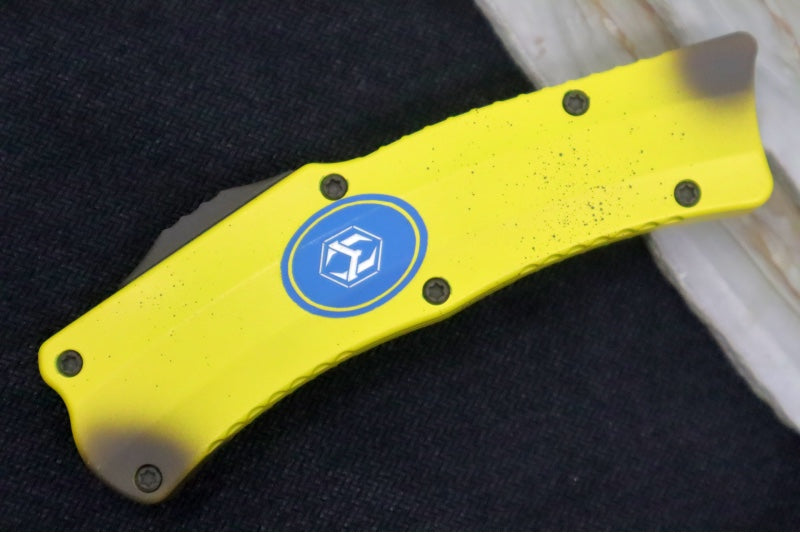 Heretic Knives Freshly Peeled Stabana OTF - Yellow & Brown Anodized Aluminum Handle / Yellow Cerakote Finish / Single Edge Hawkbill Style