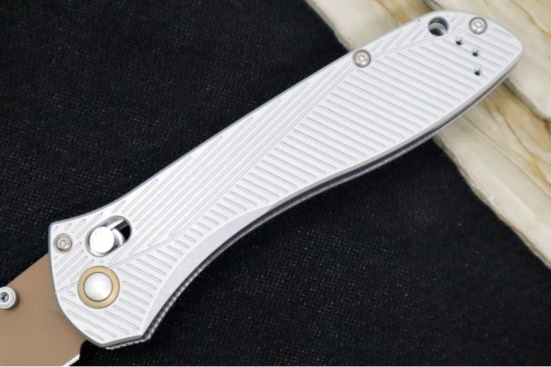 Benchmade 710FE-24 SEVEN | TEN  - Recurve Drop Point Blade / CPM-S90V Steel / Gray Machined Aluminum Handle / FDE PVD Accents