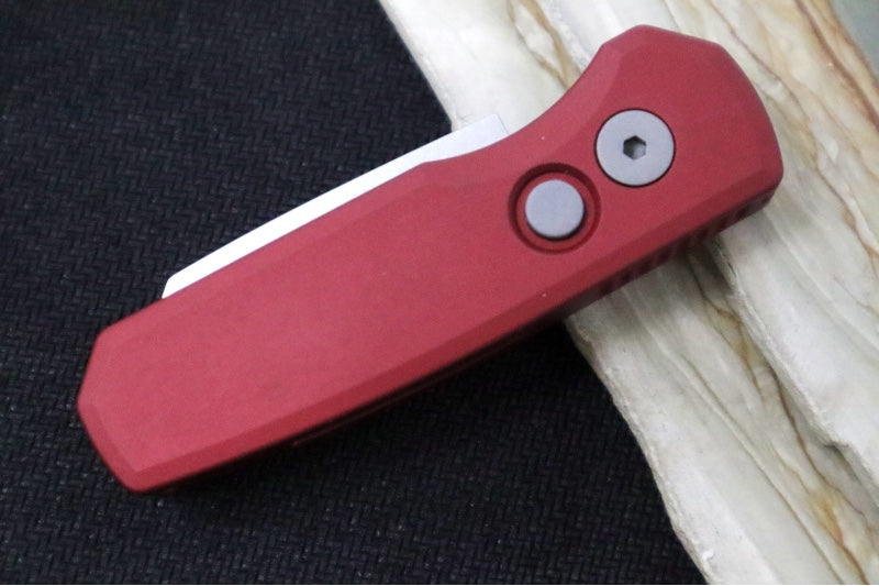 Pro Tech Runt Auto - Red Anodized Aluminum Handle / Stonewashed Reverse Tanto Blade / CPM-Magnacut Steel R5401-Red