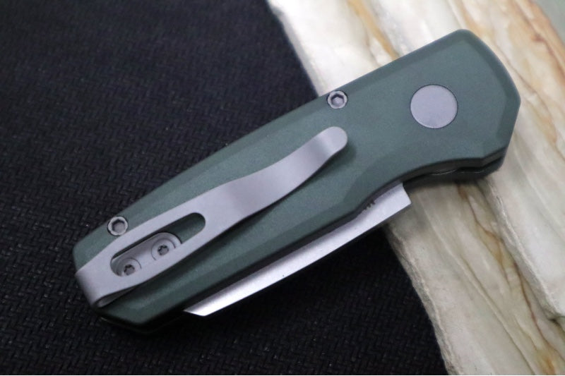 Pro Tech Runt Auto - Green Anodized Aluminum Handle / Stonewashed Reverse Tanto Blade / CPM-Magnacut Steel R5401-Green