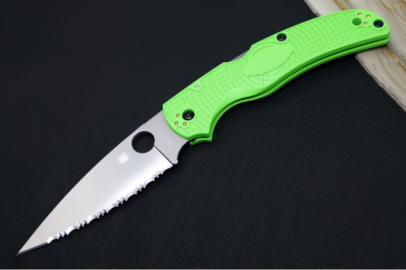 Spyderco Native Chief Salt - Serrated Drop Point Blade / Satin Finish / Green FRN Handle Scales / LC200N Steel C244SGR