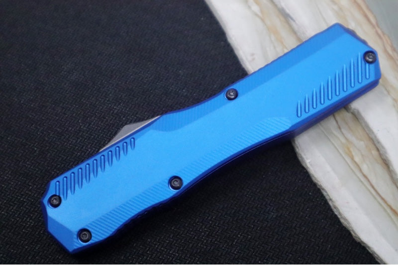 Kershaw 9000TBLUBW Livewire OTF - Blue Anodized Aluminum Handle / CPM-Magnacut Steel / Tanto Blade / Black Oxide Finish