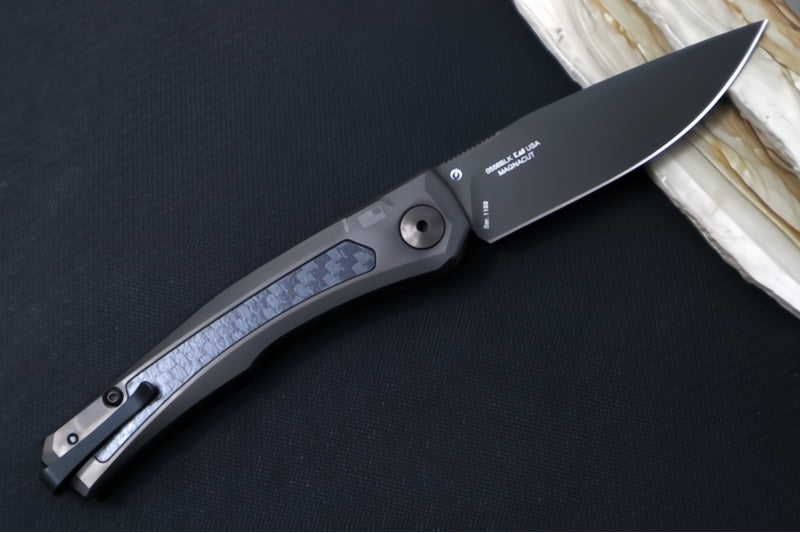 Zero Tolerance 0556BLK Auto - CPM-Magnacut Steel / Drop Point Blade / Carbon Fiber & Titanium Handle