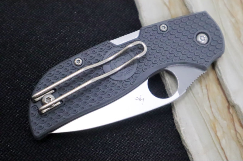 Spyderco Chaparral Lightweight - Grey FRN Handle / Serrated Satin Blade / CTS-XHP Steel - C152SGY - Northwest Knives