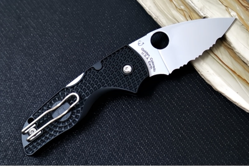 Spyderco Lil Native Lockback Lightweight - Black FRN / BDN1 Steel / Serrated Leaf Blade C230SBK