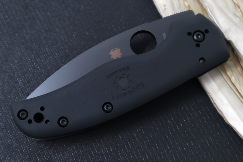 Spyderco Shaman Lightweight - Black FRN Handle / CTS-BD1N Steel / Black Finish C229PBBK