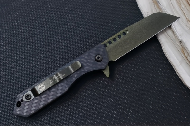 Heretic Knives Jinn Flipper - Carbon Fiber Handle / Metallic Green Finished Blade / Sheepsfoot Blade / CPM-Magnacut Steel H213-MG-CF