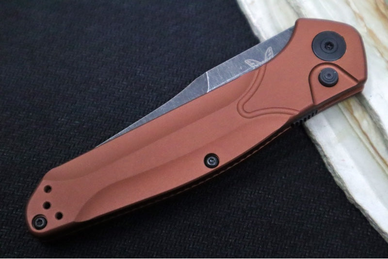 Benchmade 9400BK-03 Osborne Auto - CPM-Magnacut steel / Blackwash Finished Blade / Burnt Copper Anodized Aluminum Handle