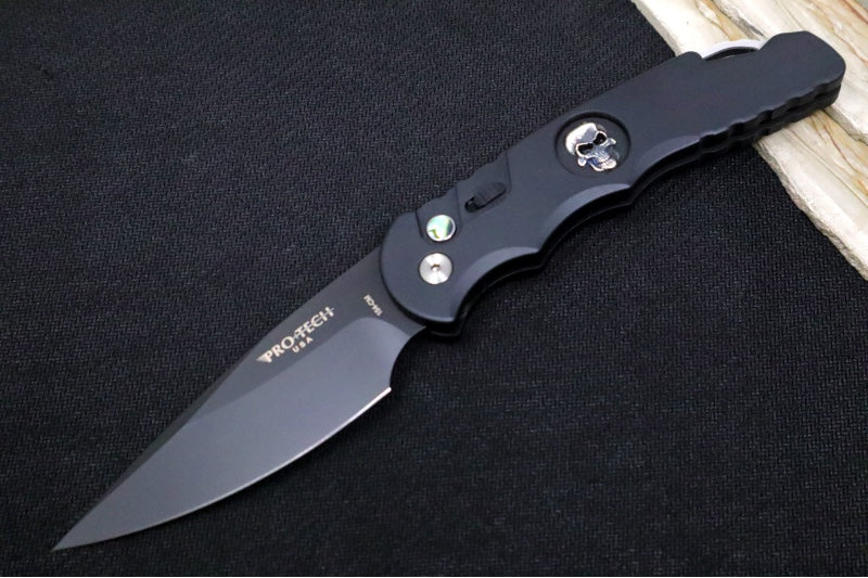 Pro Tech Tactical Response 4 Auto Skull Ltd Edition - Black Aluminum Handle & Sterling Silver Skull / Black DLC Finish / Abalone Push Button / 154CM Blade TR-4.70
