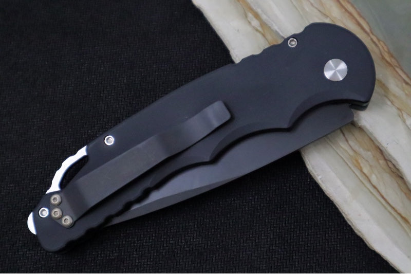 Pro Tech Tactical Response 4 Auto Skull Ltd Edition - Black Aluminum Handle & Sterling Silver Skull / Black DLC Finish / Abalone Push Button / 154CM Blade TR-4.70