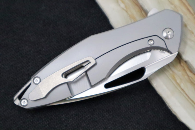 Koenig Arius - Blue Camo Carbon Fiber & Titanium Handle / Brightwashed Blade with Polished Flats / Stonewashed Spacer & Clip - Northwest Knives