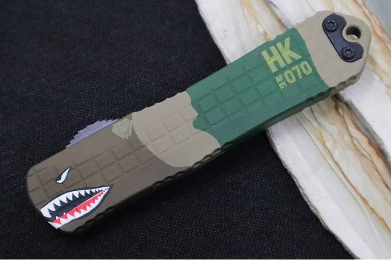 Heretic Knives Manticore E OTF - Black DLC Finish / Bowie Blade / A10 Edition Grenade Grip Anodized Aluminum Handle H026BF-6A-A10 - Northwest Knives