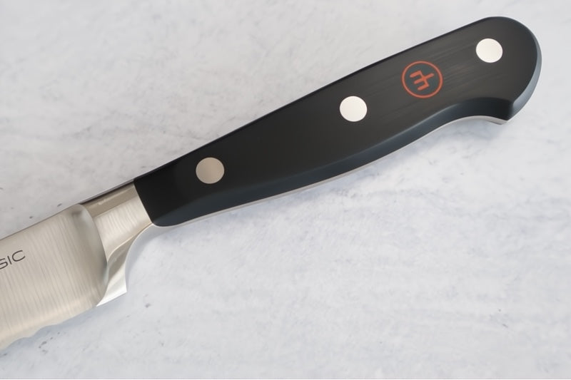 Wusthof Classic - 8" Bread Knife - Fully forged German stainless steel (X50 CrMoV 15) - Made in Solingen, Germany