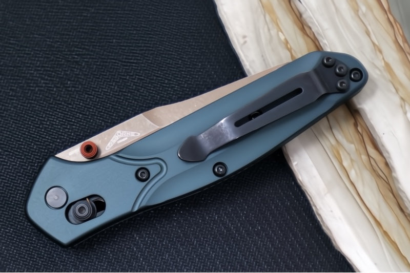 Benchmade 940FE-2601 Osborne - CPM-S90V Steel / Reverse Tanto Blade / FDE PVD Battlewash Finish / Tagia Green Anodized Aluminum Handle - Northwest Knives
