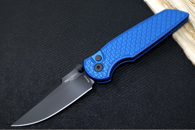 Pro Tech TR-3 Integrity - Drop Point / Black DLC Finish / CPM-Magnacut Steel / "Relic" Blue Textured Anodized Handle INT106-Blue - Northwest Knives