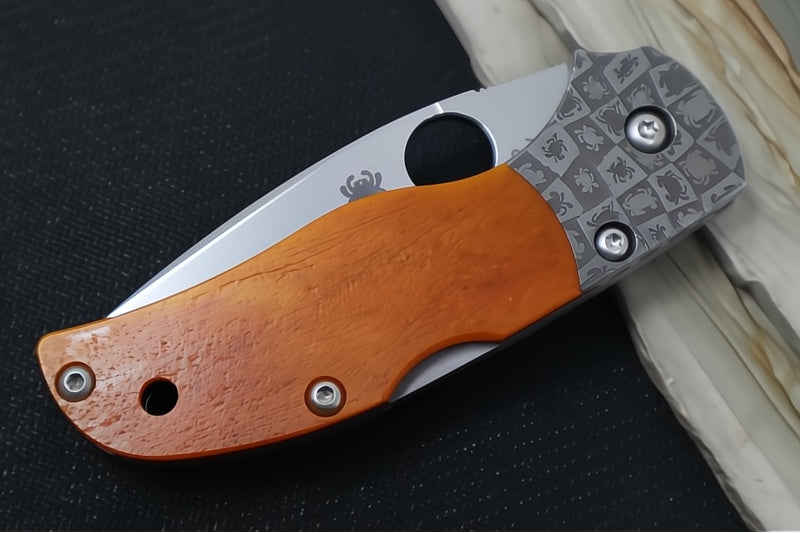Spyderco Native 5 50th Anniversary SPRINT RUN - Amber Bone Handle / CPM-90V Steel / Drop Point / Satin Finish / Mosaic Damascus Bolsters C41BA50TH