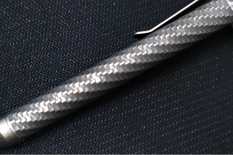 Nottingham Tactical TiButton Single Lock Pen - Right Hand - Parker - Full Digital Blasted Tumbled