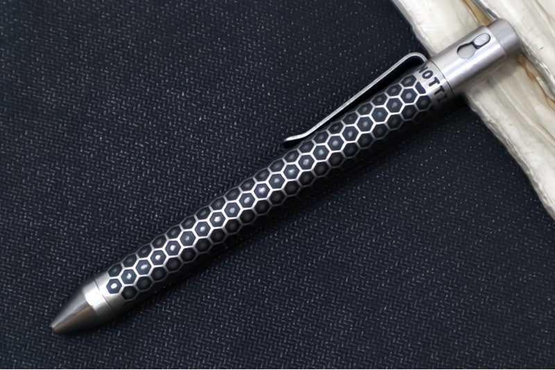 Nottingham Tactical TiButton Single Lock Pen - Right Hand - Parker - Honey Badger Blackened Tumbled