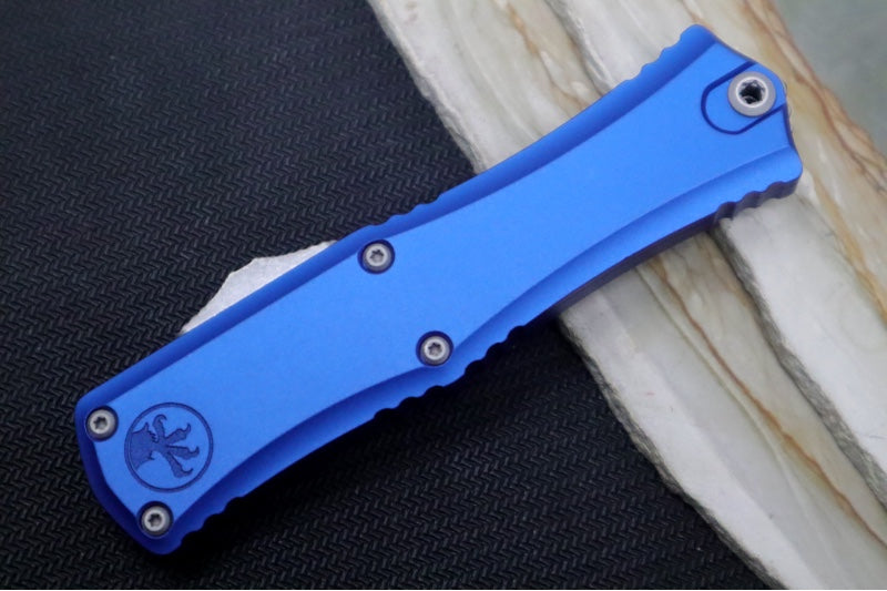 Microtech Mini Hera II OTF - Recurve Blade / Apocalyptic Finish / Navy Blue Anodized Aluminum Handle 1705M-10APNA