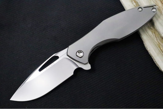 Koenig Arius - Standard with Pinstriped Patterned Handle - Stonewashed Blade with Polished Flats - Silver Spacer (Gen 4)