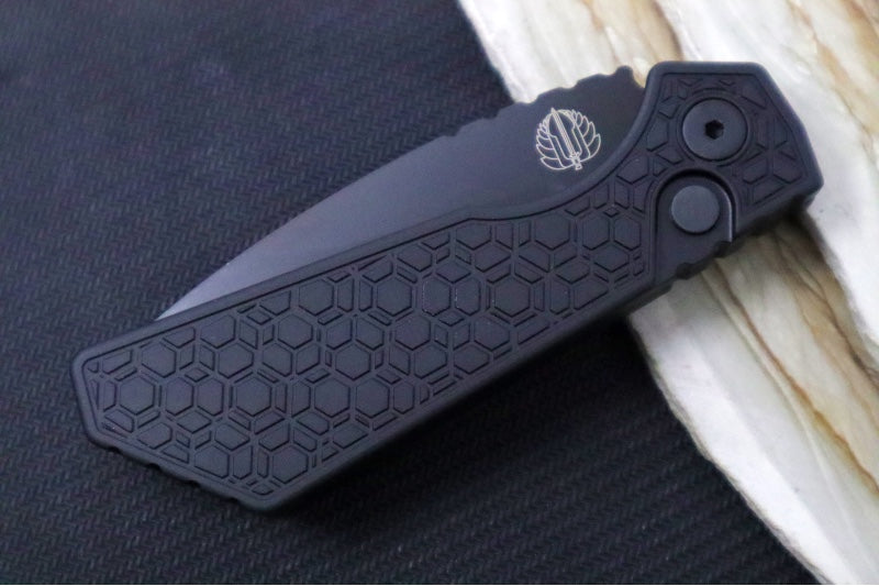 Pro Tech Strider PT+ Auto - "Gridlock" Black Anodized Aluminum Handle / Black DLC Finish / CPM-Magnacut Steel PT207-Gridlock