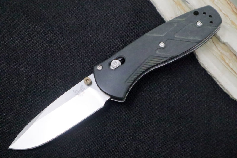 Benchmade 585-03 Mini-Barrage Assisted Open - CPM-S30V / Satin Finish / Blue Canyon Richlite Handle