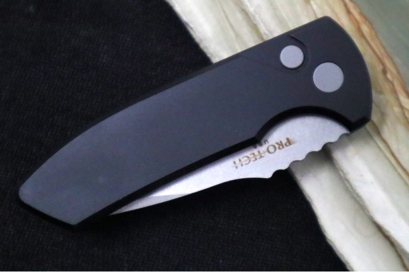 Pro Tech SBR Auto LEFT HAND - Black Anodized Aluminum Handle / Stonewash Finish / Clip Point Blade LG401-LHSBR - Northwest Knives