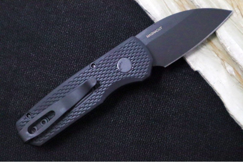 Pro Tech Runt Auto - Black Textured Aluminum Handle / Black DLC Wharncliffe Blade / CPM-Magnacut Steel R5306 - Northwest Knives