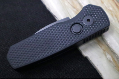 Pro Tech Runt Auto - Black Textured Aluminum Handle / Black DLC Wharncliffe Blade / CPM-Magnacut Steel R5306