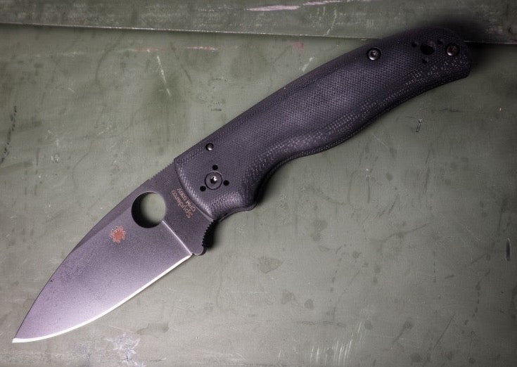 Spyderco Shaman - Black G10 / Black CPM-S30V Blade - Northwest Knives