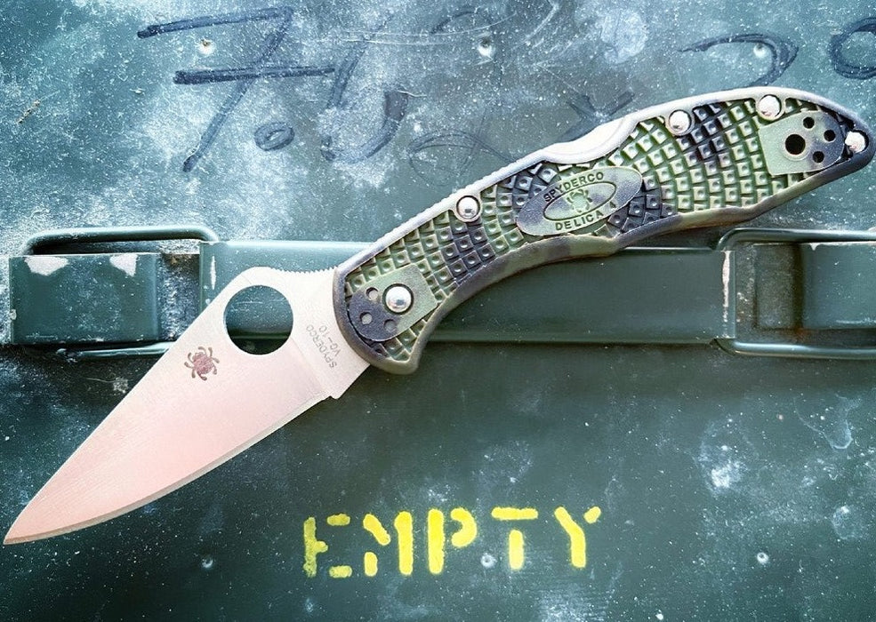 Spyderco Delica - Zome Green Handle / Satin Blade - C11ZFPGR