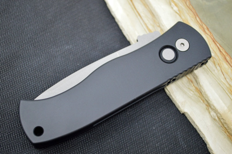 Pro Tech Emerson Auto - Black Anodized Aluminum Handle / Blasted Finished Tanto Blade / CPM-154CM Steel E7T01