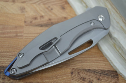 Koenig Arius - Standard with Smooth Titanium - Standard Blade (Gen 4)