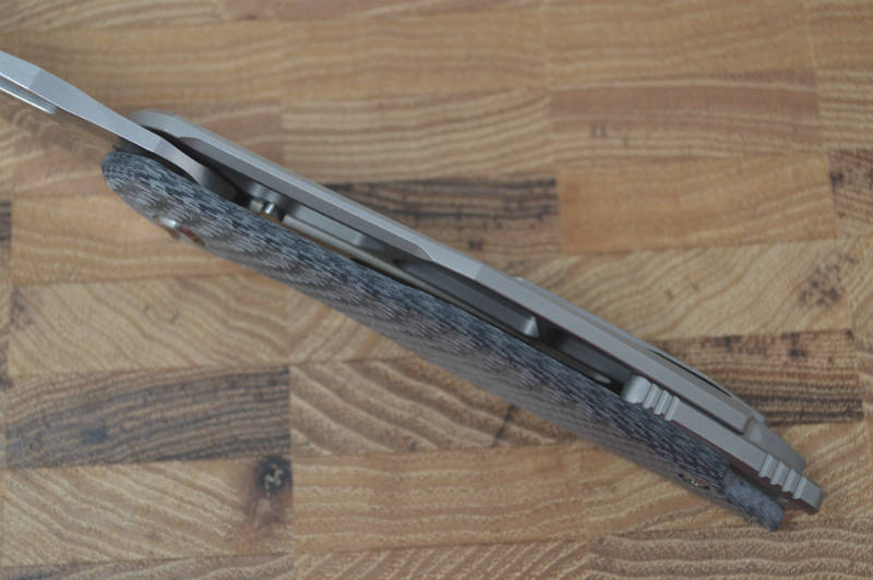 Koenig Arius - Silver Twill Carbon Fiber - Burnished Stonewash Blade (Gen 4)