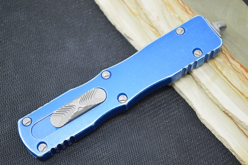 Microtech Dirac Delta OTF - Dagger Blade / Apocalyptic Finish / Distressed Blue Handle 227-10DBL