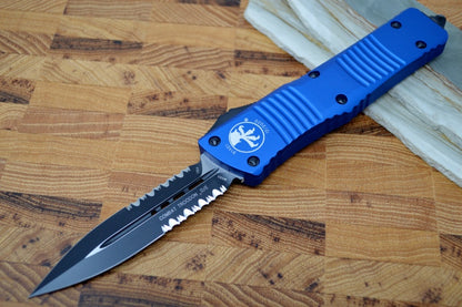 Microtech Combat Troodon OTF - Black Blade / Blue Handle / Partial Serrated Dagger 142-2BL