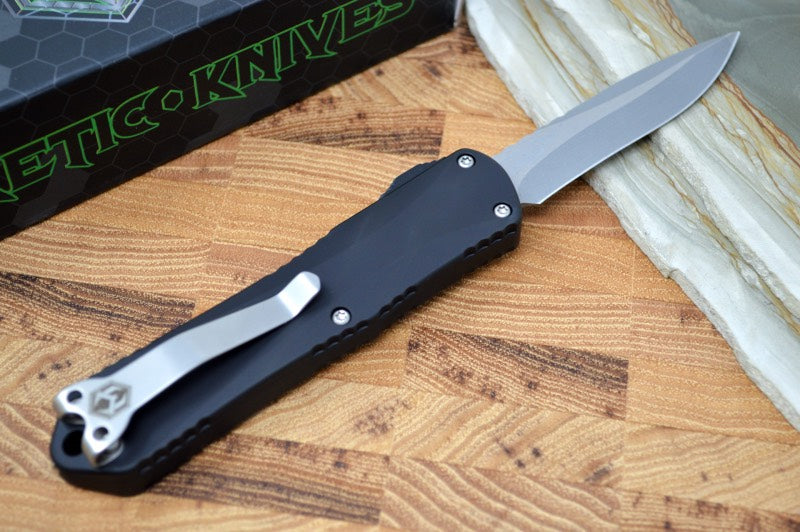 Heretic Knives Manticore E OTF - Stonewash Recurve Blade / Black Handle