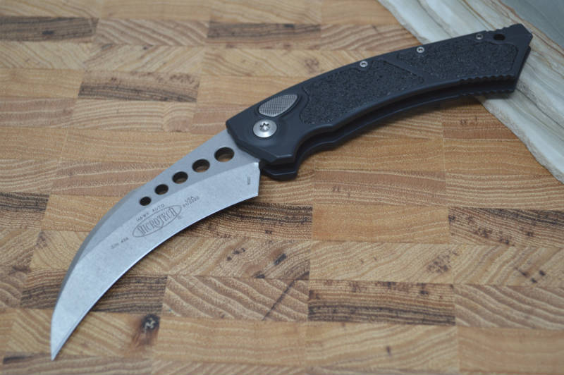 Microtech Hawk - M390 Stonewash Blade / Black Aluminum Handle