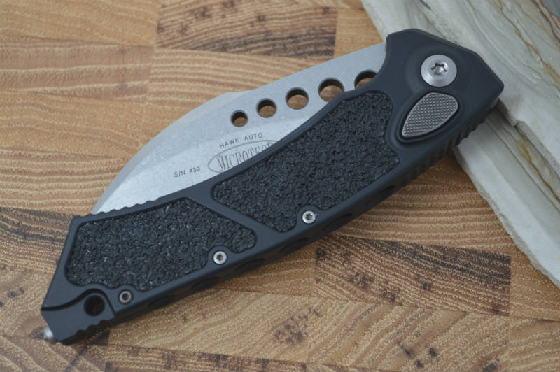 Microtech Hawk - M390 Stonewash Blade / Black Aluminum Handle