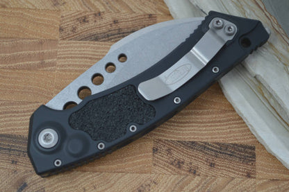 Microtech Hawk - M390 Stonewash Blade / Black Aluminum Handle