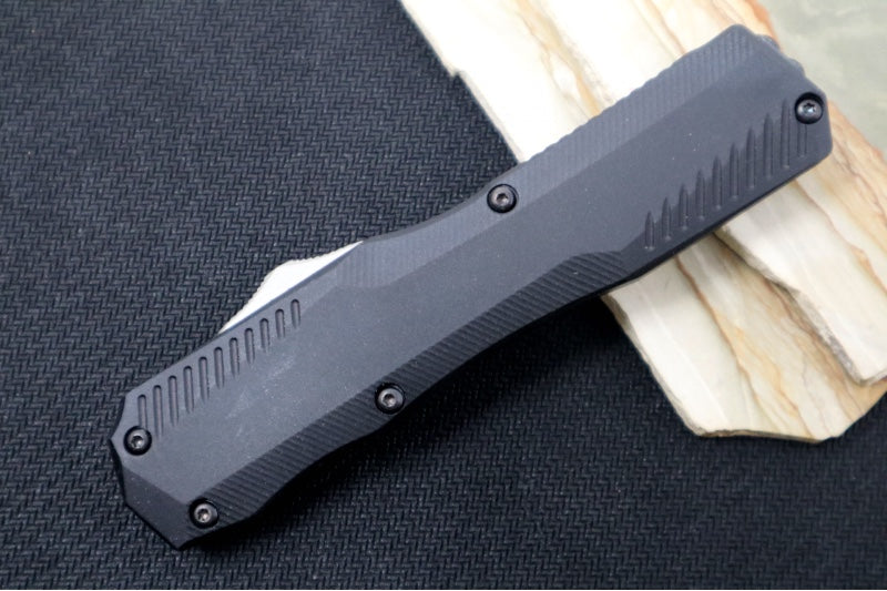 Kershaw 9000 Livewire OTF - Black Anodized Aluminum Handle / CPM-Magnacut / Spearpoint Blade / Stonewash Finish