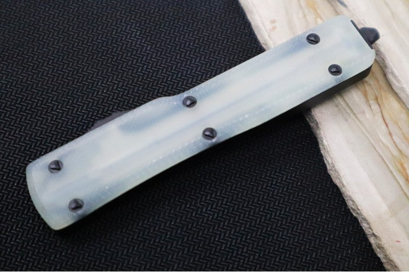 Microtech UTX-70 OTF Signature Series - Black Blade / Dagger Style / Jade G10 Top & Black Anodized Aluminum Back 147-1GTJGS