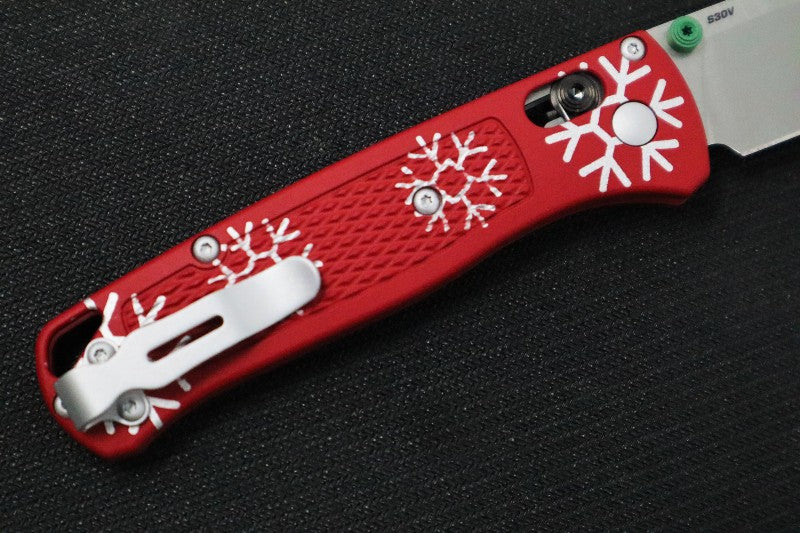 Benchmade 535 Bugout Custom "Snowflakes for Christmas" - CPM-S30V Blade / Red Handles with Silver Snowflakes / Green Thumbstud / Silver Hardware & Clip