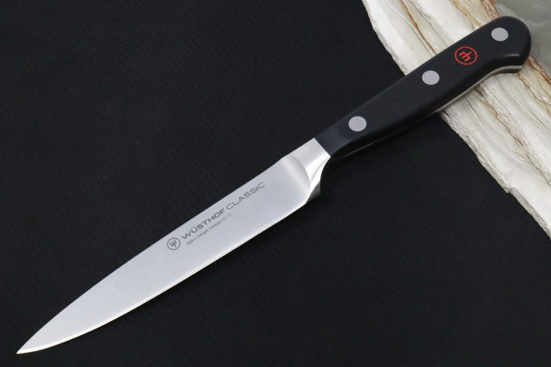 Wusthof Classic - 4 1/2" Utility Knife - Fully forged German stainless steel (X50 CrMoV 15) - Made in Solingen, Germany