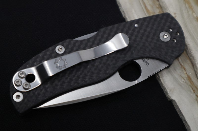 Spyderco Native 5 - Black Carbon Fiber Handle / CPM-S90V / Satin Fluted Blade C41CFFP5