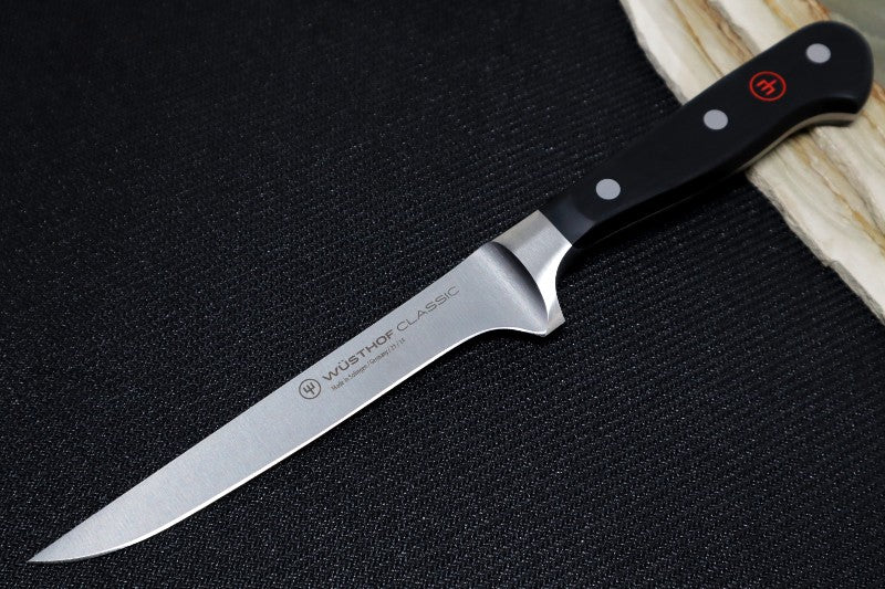 Wusthof Classic - 5" Boning Knife - Fully forged German stainless steel (X50 CrMoV 15) - Made in Solingen, Germany
