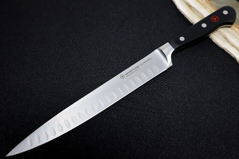 Wusthof Classic - 9" Carving Knife w/ Hollow Edge- Fully forged German stainless steel (X50 CrMoV 15) - Made in Solingen, Germany
