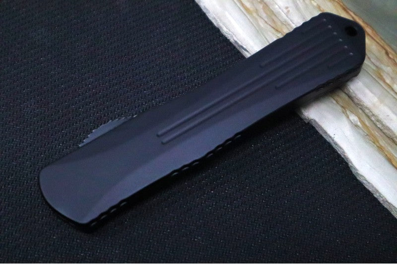 Heretic Knives Manticore-X OTF - Battleworn Black finish / Tanto Blade / Elmax Steel / Black Anodized Aluminum Handle H031-8A