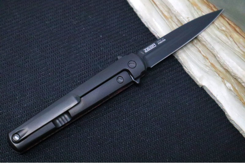 Maniago Knife Makers Flame - Black Dagger Blade / M390 Steel / Red Lava Carbon Fiber MK-FL02-FCLTD