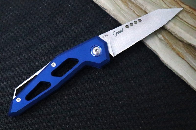 Maniago Knife Makers Edge - Satin Clip Point Blade / M390 Steel / Blue Anodized Aluminum & Blue Accents MK-EG-ABL